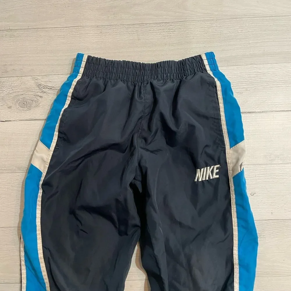 Nike kids blue